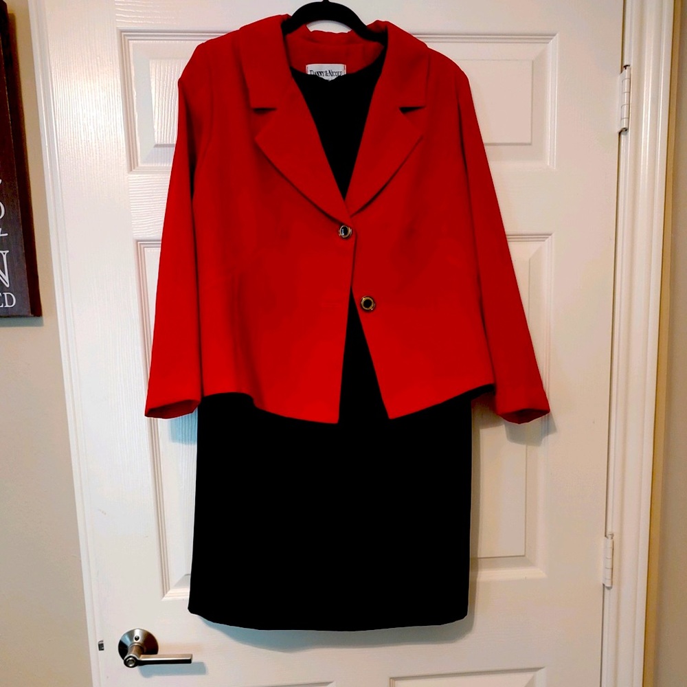 Danny & Nicole ladies black dress with red blazer.  Size 18